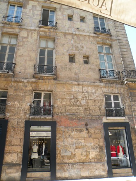  immeuble décrépi, rue Croix des Petits-Champs